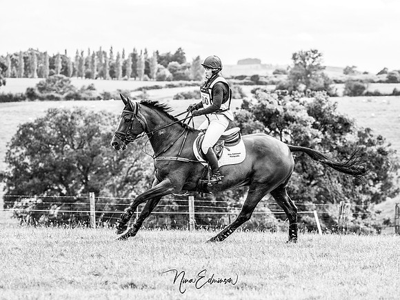 UPTON24---319-b&w