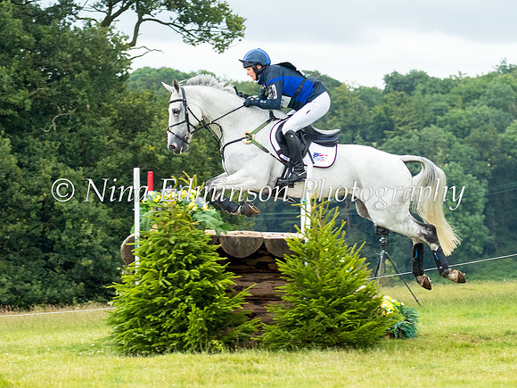 UPTON24---066