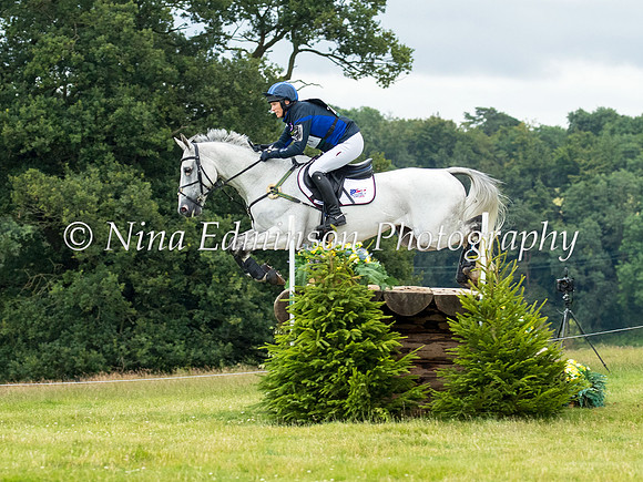 UPTON24---068