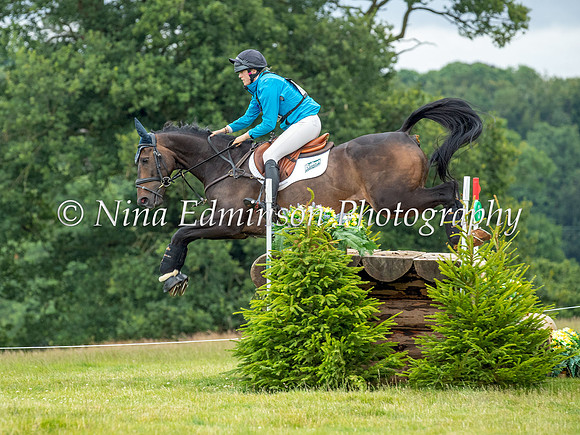 UPTON24---064