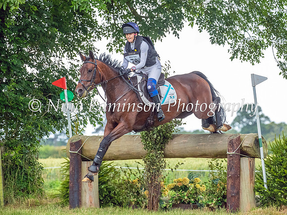 UPTON24---080